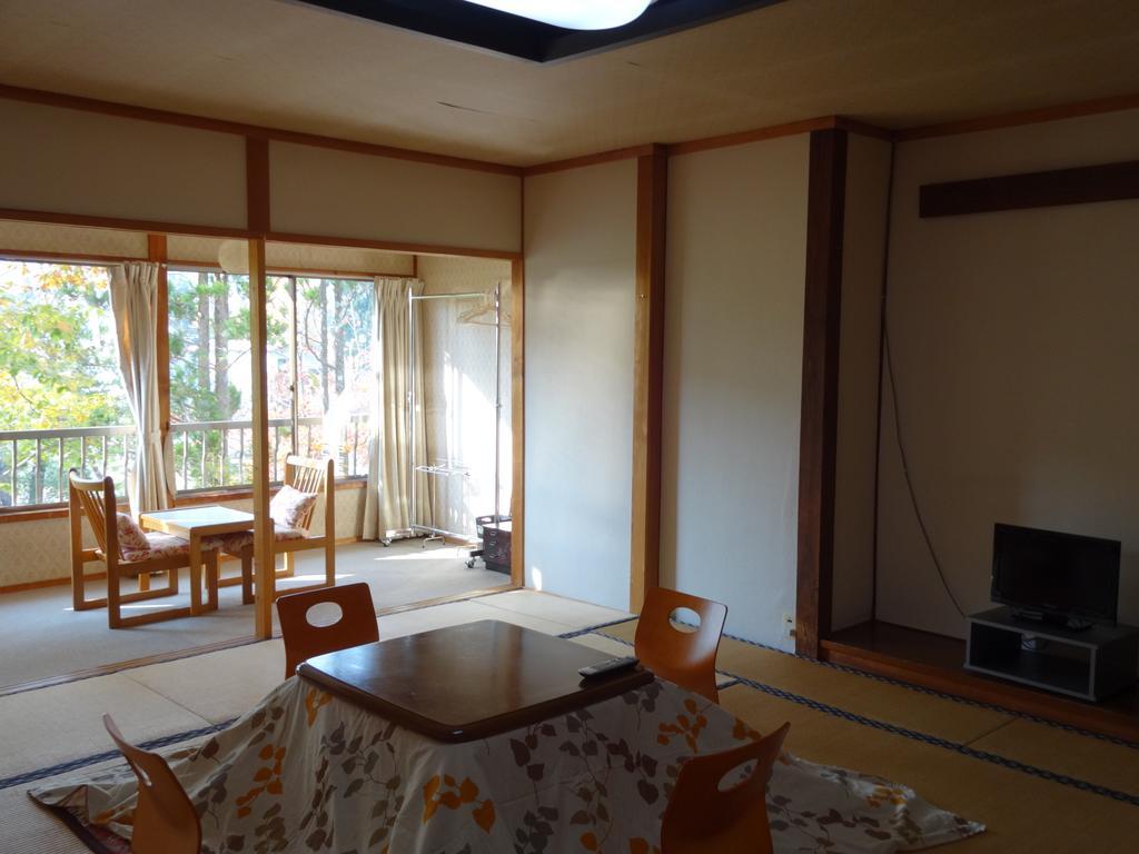 Oomukou Ryokan Hakuba Buitenkant foto