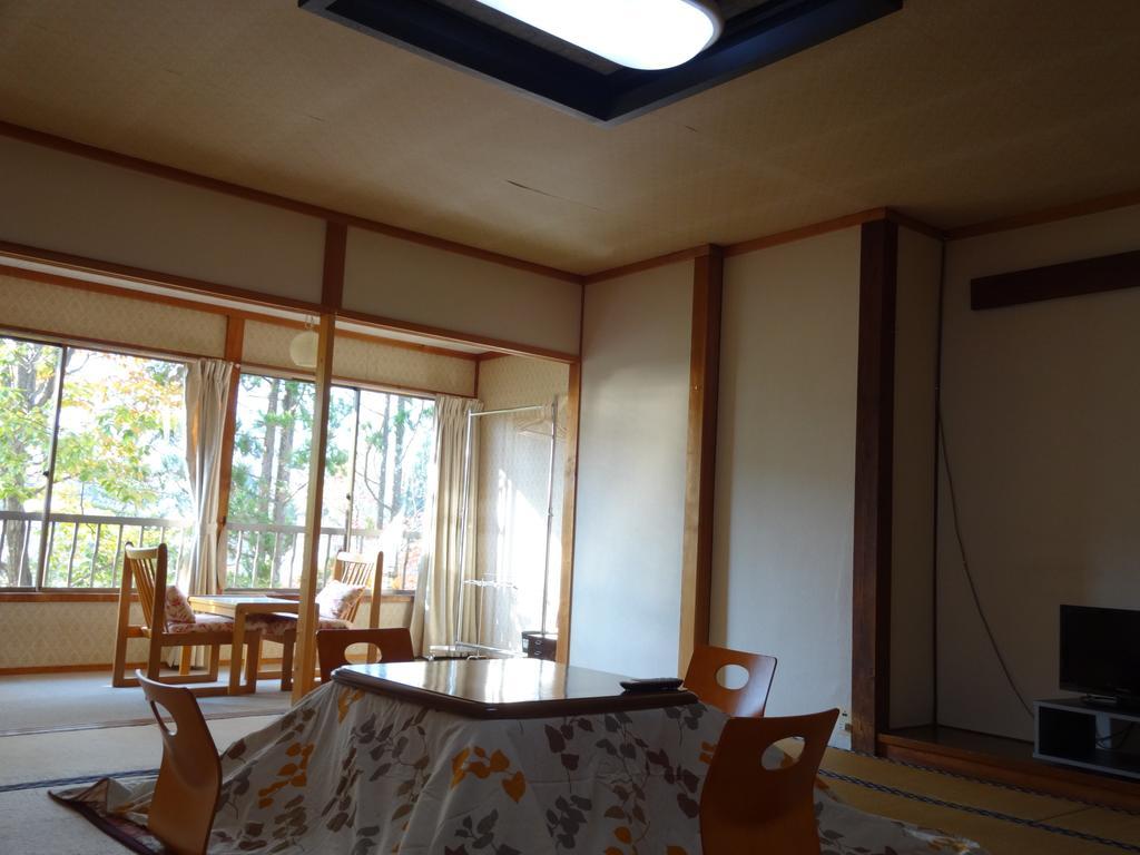 Oomukou Ryokan Hakuba Buitenkant foto